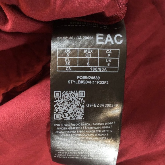 Guess Crop Blouse - Picture 2 of 4